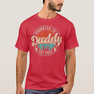 Promoted To Daddy 2022 First Time Fathers Day New  T-Shirt