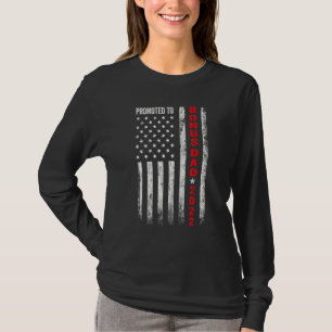 Promoted To Daddy 2022 Flag First Time Father's Da T-Shirt