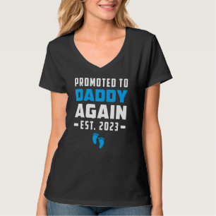 Promoted to Daddy Again Pregnancy Announcement Q T-Shirt