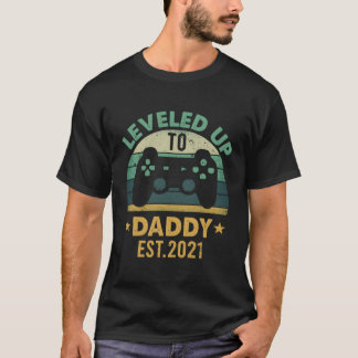 Promoted To Daddy Est 2020 2021 Levelled Up To Dad T-Shirt