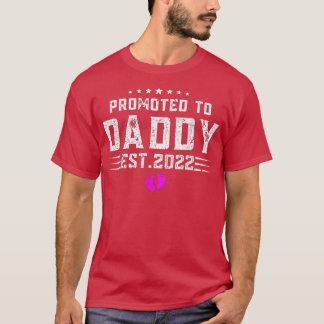 Promoted To Daddy Est 2022 First Time Fathers Day  T-Shirt