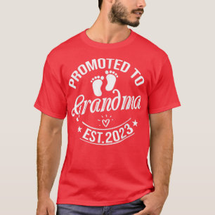 Promoted To Grandma 2023 Pregnancy Announcement Gr T-Shirt