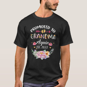 Promoted To Grandma Again 2022 Flower Grandma Anno T-Shirt