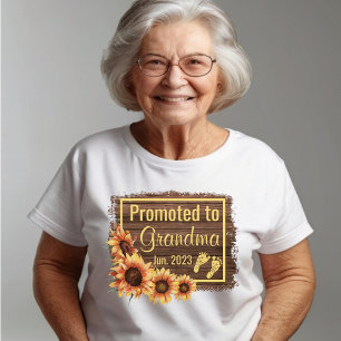 Promoted To Grandma Sunflowers T-Shirt