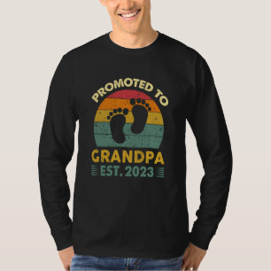 Promoted To Grandpa 2023 Vintage First Time Grandf T-Shirt