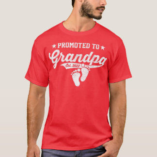Promoted To Grandpa Est 2022 Funny New Grandfather T-Shirt