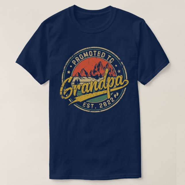 Promoted To Grandpa Est 2022 Retro New Grandpa T-Shirt (Design Front)