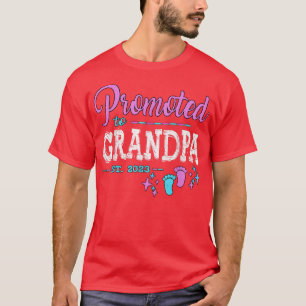 Promoted To Grandpa Est 2023 Pregnancy Reveal Gir T-Shirt