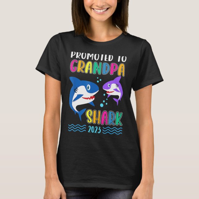 Promoted to Grandpa Shark 2023 First Time Grandpa  T-Shirt (Front)