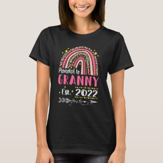 Promoted To Granny Est 2022 Rainbow Leopard Mother T-Shirt