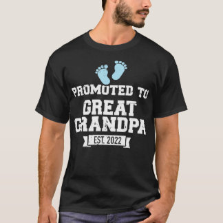 Promoted to great grandpa 2022 T-Shirt