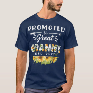 Promoted to Great Granny Est 2022 Floral First Tim T-Shirt