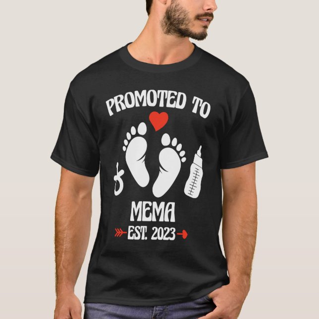 Promoted To Mema 2023 First Time New Grandma Pregn T-Shirt (Front)