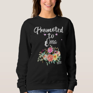 Promoted To Oma 2022 First Time Being Gradma Annou Sweatshirt