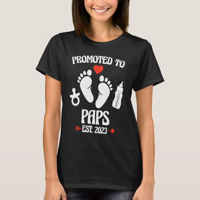 Promoted To Paps 2023 First Time New Grandpa Pregn T-Shirt (Front)