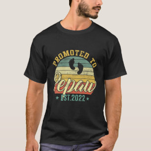 Promoted To Pepaw 2022 Vintage Fathers Day New Gra T-Shirt