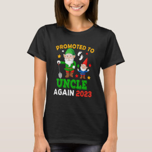 Promoted To Uncle Again 2023 Two Funny Gnomes Preg T-Shirt