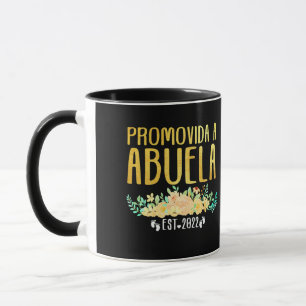 Promovida A Abuela 2022 Promoted to Grandma 2022 Mug