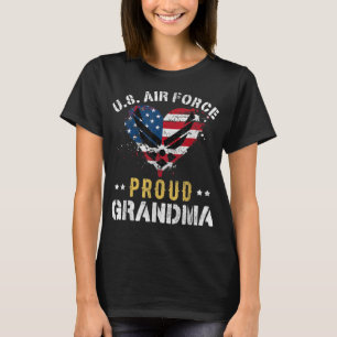 Proud Air Force Grandma  American Flag Heart Veter T-Shirt
