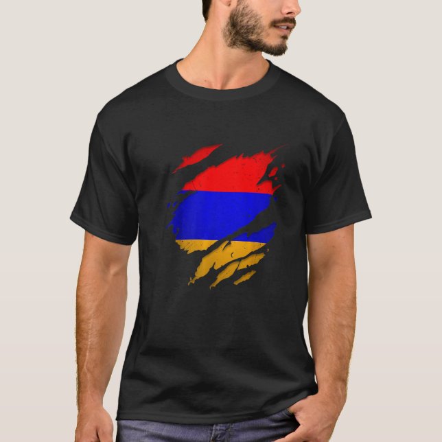 Proud Armenian  Torn Ripped Armenia Flag T-Shirt (Front)