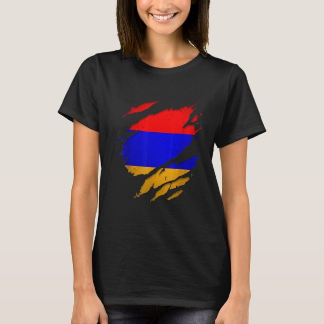 Proud Armenian   Torn Ripped Armenia Flag T-Shirt (Front)