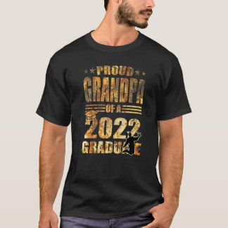Proud Grandpa Class Of2022 Graduate Senior Family  T-Shirt