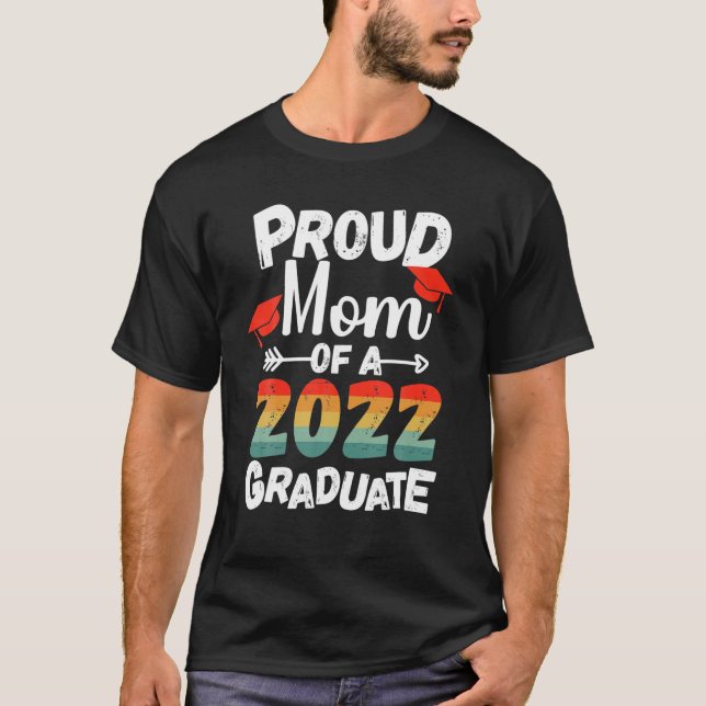 Proud Mum Of A 2022 Graduate Retro Sunglasses Seni T-Shirt (Front)