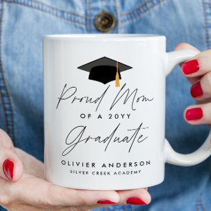 Proud mum of a class of 2022 graduate script mug