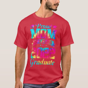 Proud Mum of a Class of 2022 Graduate Senior 22 Ti T-Shirt