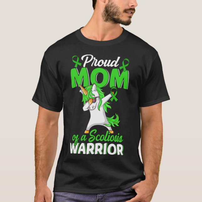 Proud Mum Of A Scoliosis Warrior Green Ribbon Gran T-Shirt (Front)