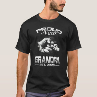 Proud New Grandpa Est 2023 Father's Day   T-Shirt