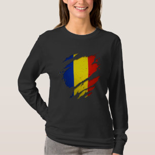 Proud Romanian Torn Ripped Romania Flag T-Shirt