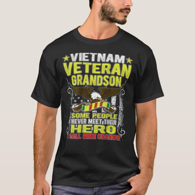  Proud Vietnam Veteran Grandson - Military T-Shirt (Front)