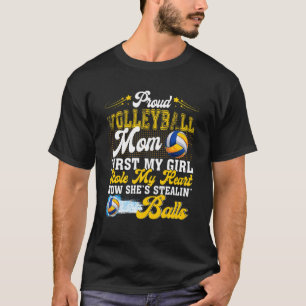 Proud Volleyball Mum  She's Stealin' Balls Family T-Shirt