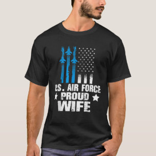 Proud Wife US Airforce Military Veteran Family Mat T-Shirt
