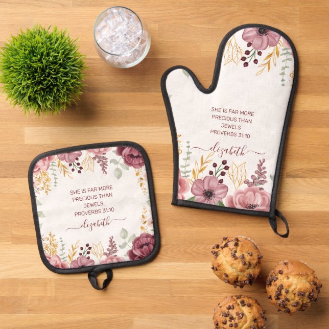 Proverbs 31 Elegant pastel pink flower  Oven Mitt & Pot Holder Set (Top Down)