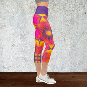 Psychedelic Hippie Flower Pink Purple and Yellow L Capri Leggings