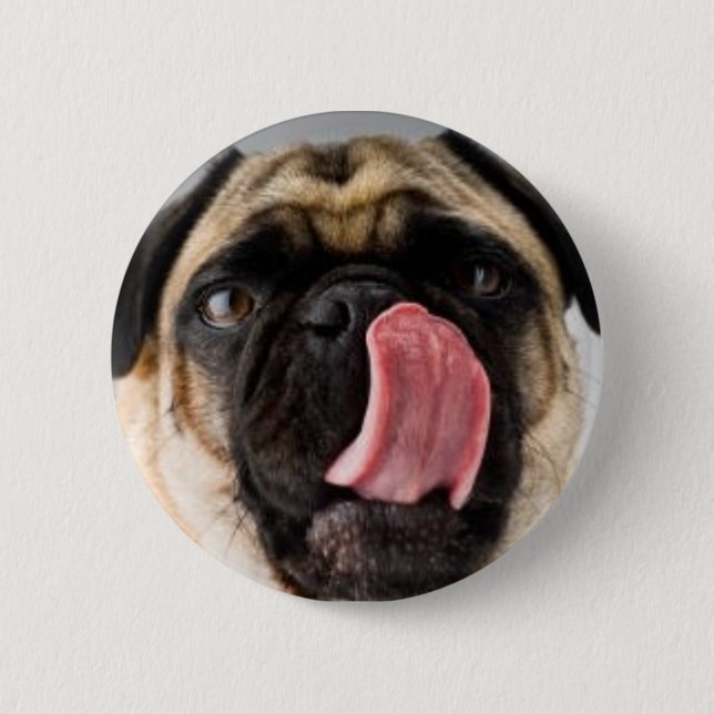PUG KISS 6 CM ROUND BADGE (Front)