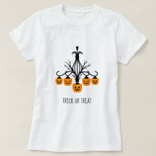 Pumpkin chandelier Halloween theme T-Shirt