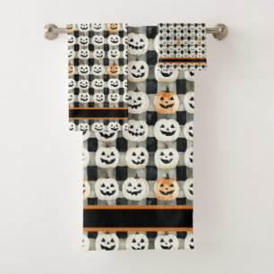 Pumpkin Parade – Monochrome Mischief in Checkered Bath Towel Set