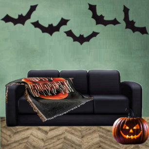 Pumpkin Scare-Wht Throw Blanket