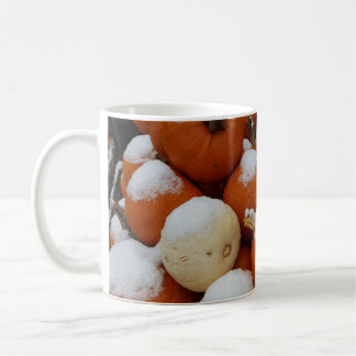 Pumpkins in the snow mug