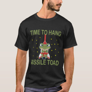 Pun Festive Mistletoe Frog Toad Distressed T-Shirt
