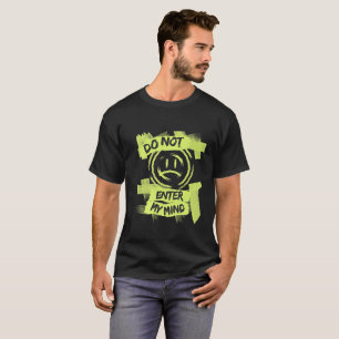 Punk Grunge Smiley with Warning Tape Spiral – T-Shirt