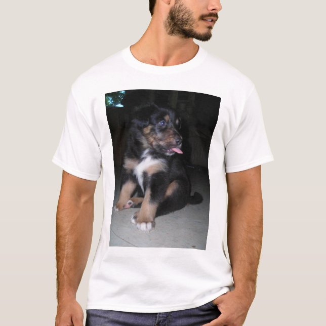 puppy raspberry *personalise* T-Shirt (Front)
