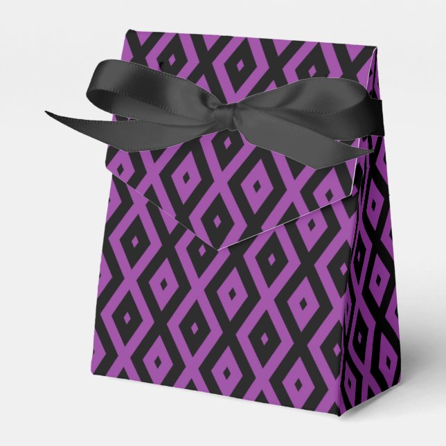 Purple and black diamond pattern favour box (Front Side)