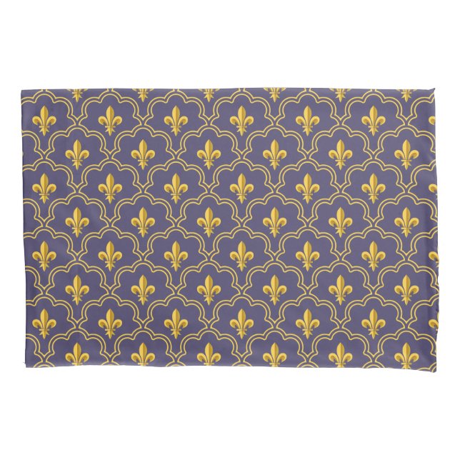 Purple and gold fleur-de-lys quatrefoil pattern pillowcase (Front)