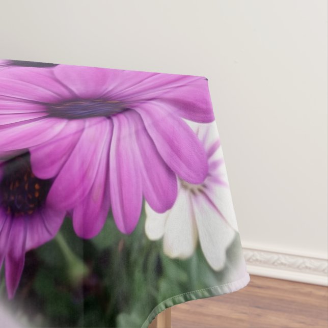 Purple daisies tablecloth (In Situ)