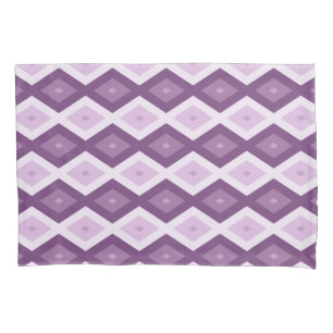 Purple diamond pattern pillowcase