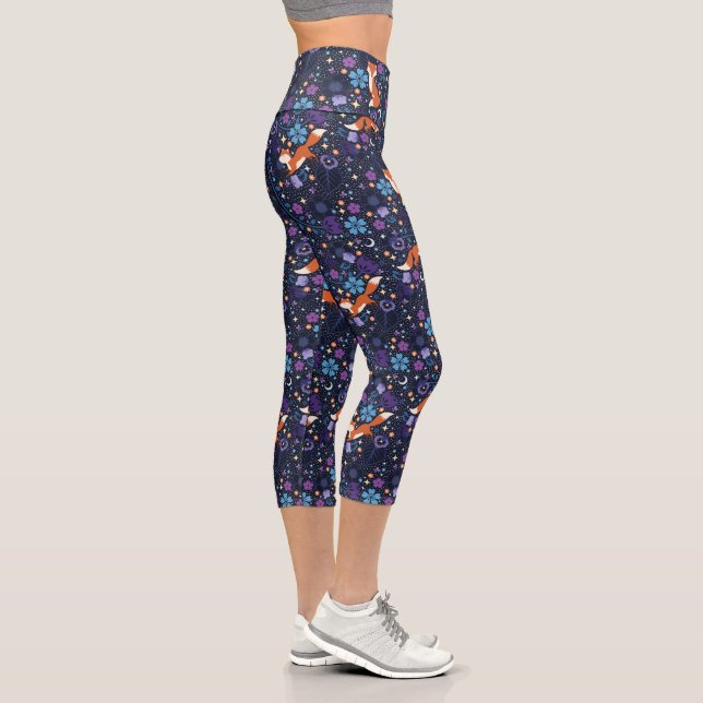 Purple Dreamy Folk Foxes Capri Leggings (Right)